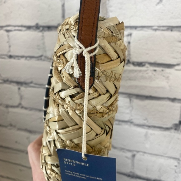 Universal Thread Boho Woven Straw Leather Crossbody Purse NWT - Picture 8 of 9